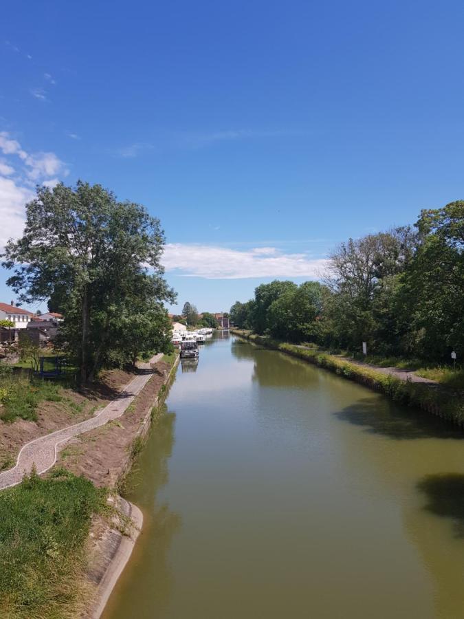 Gite De Plaisance Lagarde  Exterior foto